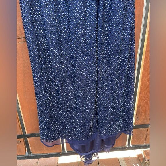 MAC DUGGAL Lattice Beaded Long Sleeve Evening Gown Size 4 Midnight blue NWT - Picture 12 of 14